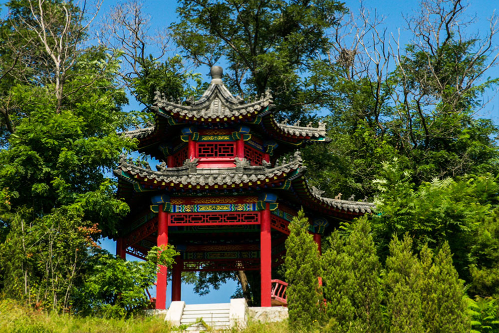 沈阳龙生墓园曦园：踞半山风水芯位，藏天地灵秀之气​